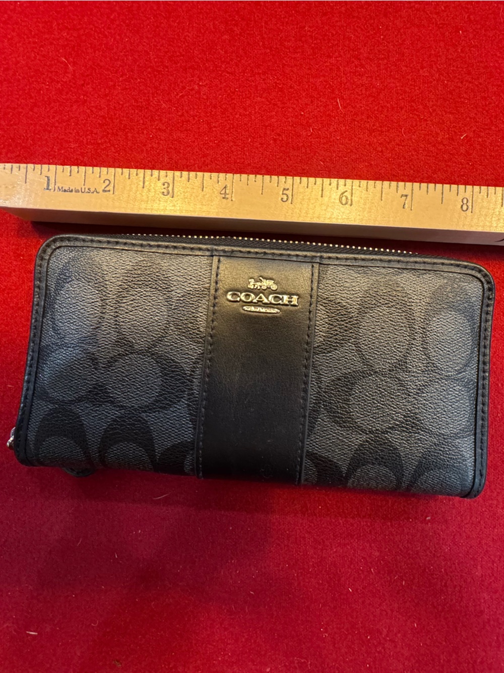 Coach Accordion Zip Wallet in Signature Canvas - Black Smoke / Black